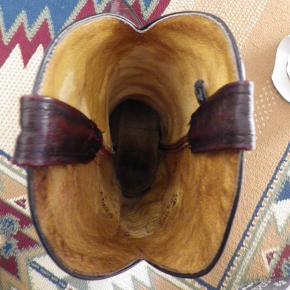 LIKE NEW very little wear on sole Men's Dan Post maroon western boots size 9D - Picture 6 of 8